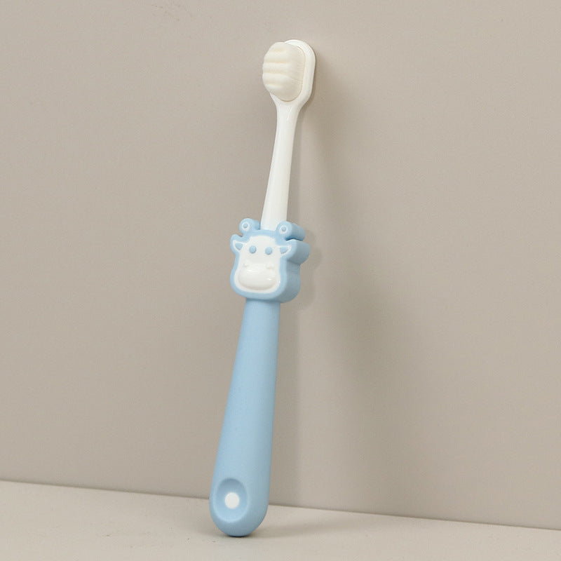 Baby toothbrush with soft bristles, suitable for children aged 2-10 years, for home use, fine and non-slip, with thousands of bristles to protect teeth. Cartoon toothbrush for children.